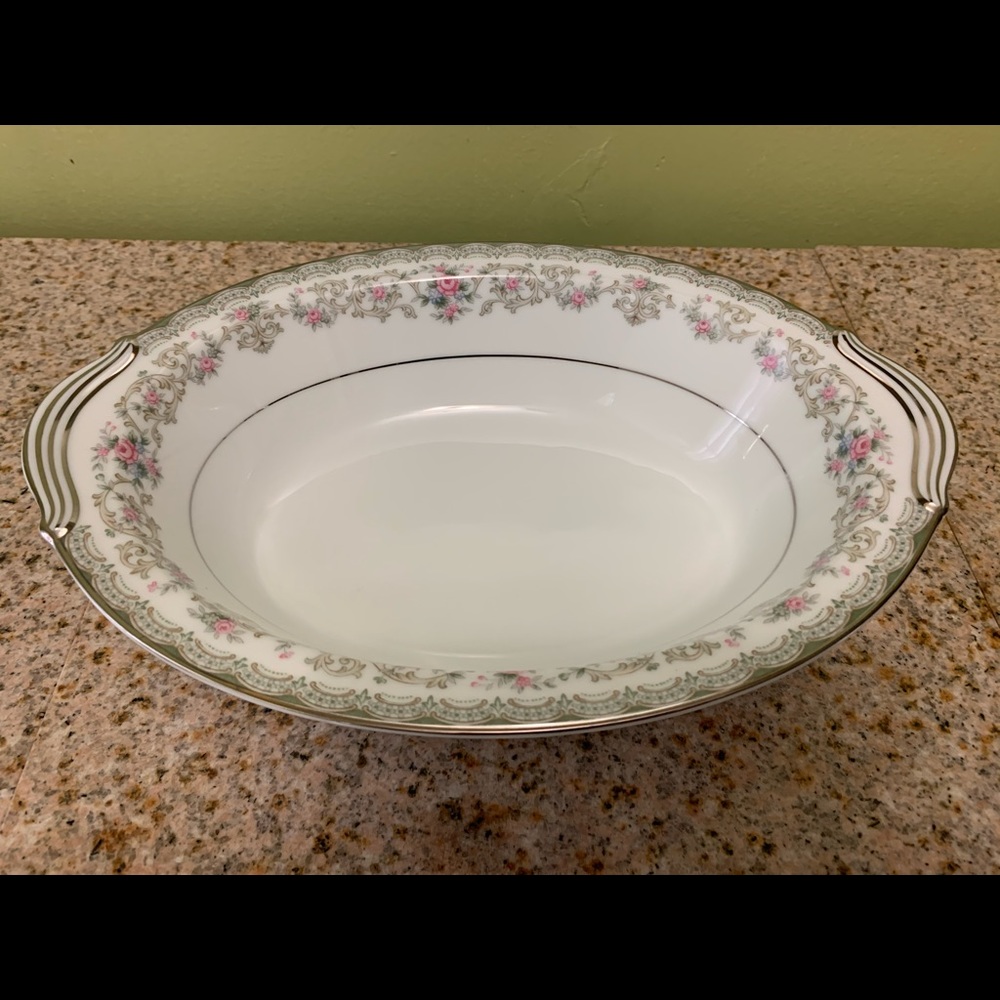 NORITAKE OVAL VEGGIE BOWL EDGEWOOD #5807